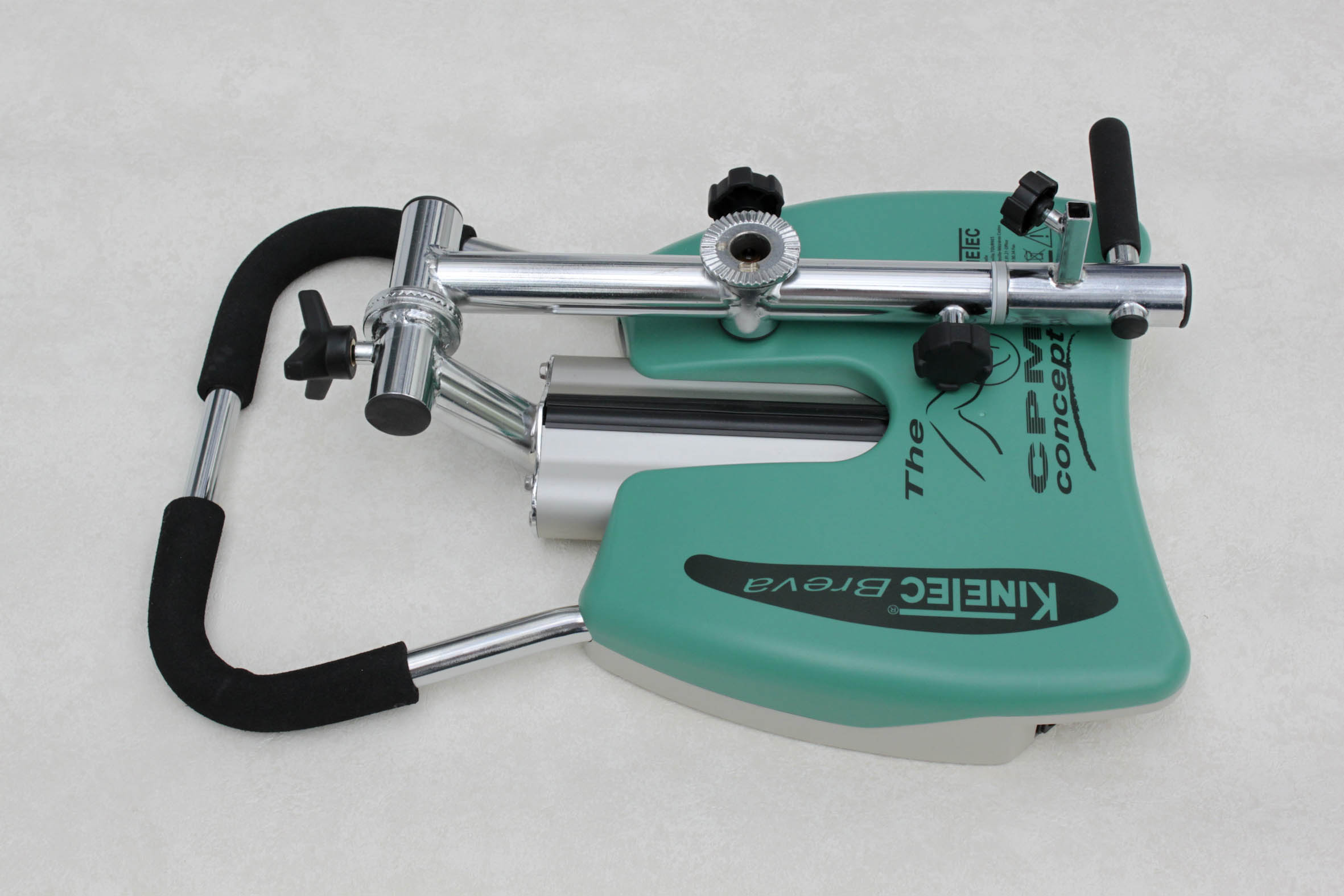 Motodlaha na kotník a hlezno - přístroj pro rehabilitaci po operaci kotníku.